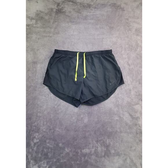 NIKE Modern Size M Embossed Tempo DriFit Shorts Black 645561 Women's Running C24 - Picture 1 of 10